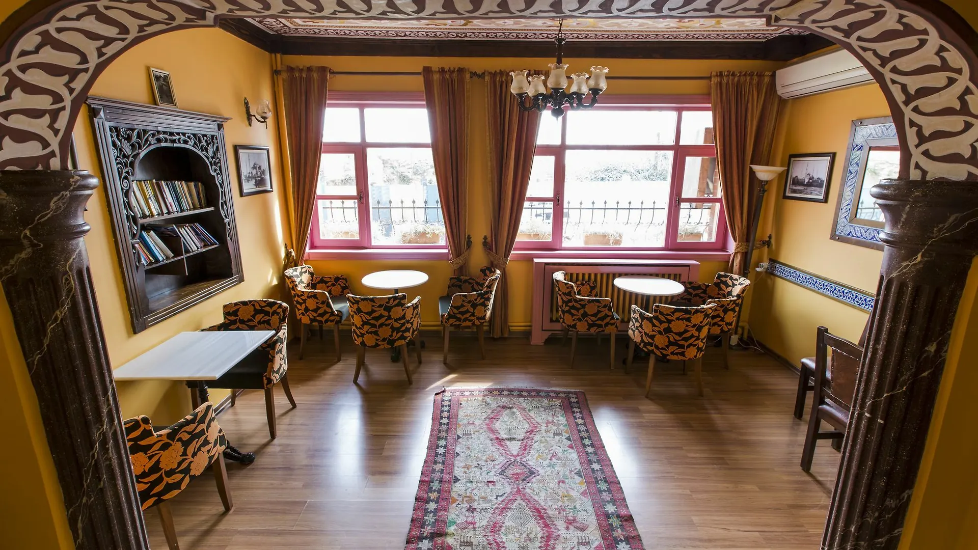 Mansion By Cheers Otel İstanbul Türkiye